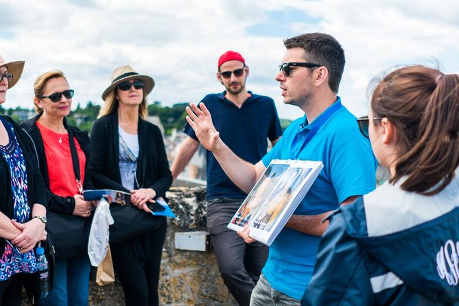 Loire Valley Wine and Castles Small-Group Day Trip from Paris - Wine Tasting at Place Michel Debré: A Quick Taste of the Region