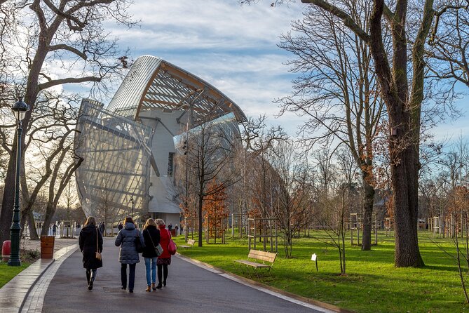 Louis Vuitton Foundation Exterior Walking Tour and Premium Entry - Jardin d’Acclimatation: guided history plus free time to play