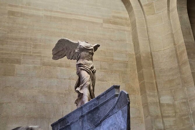 Louvre Museum Masterpieces Guided Tour in Small Group with Access - The Guided Highlights Route, from Mona Lisa to Winged Victory