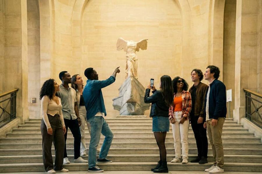 Louvre Priority Access Mona Lisa & Museum Icons Guided Tour - Meeting Point Smarts and What to Bring for Entry