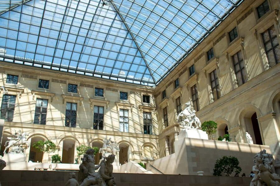 Louvre Private Tour: The Essentials and More w/ Expert Guide - The route that matters: from a starting sculpture to major masterpieces