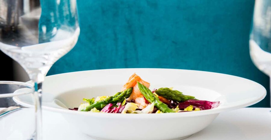 Lyon 2.5-Hour Lunch Cruise - Key things that make this Lyon lunch cruise work