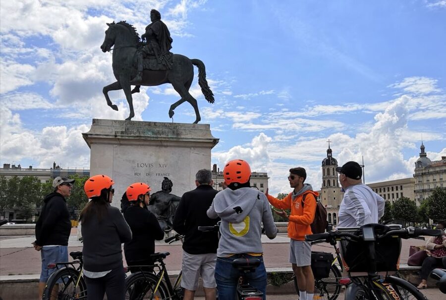 Lyon: 2-Hour Electric Bike Tour with a Local Guide - Key things that make this tour worth your time