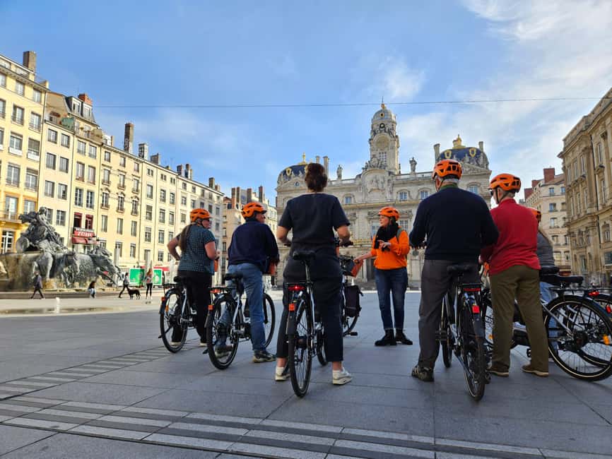 Lyon: 3-Hour Guided E-Bike Tour - Finding Le Pub Danois and getting rolling on a Bosch e-bike