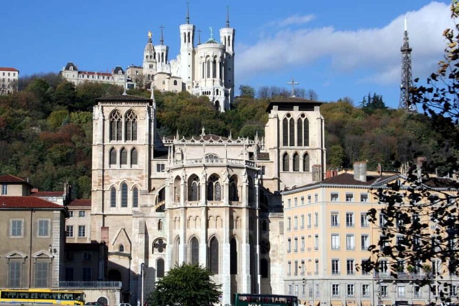 Lyon City Card: Public Transport & More Than 40 Attractions - Guided walking tours: traboules, pacing, and hosts who make it click