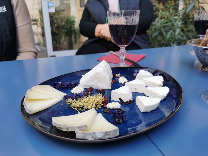 Lyon: Food Walking Tour with a Local Guide - From Place du Change Into Lyon’s Traboules