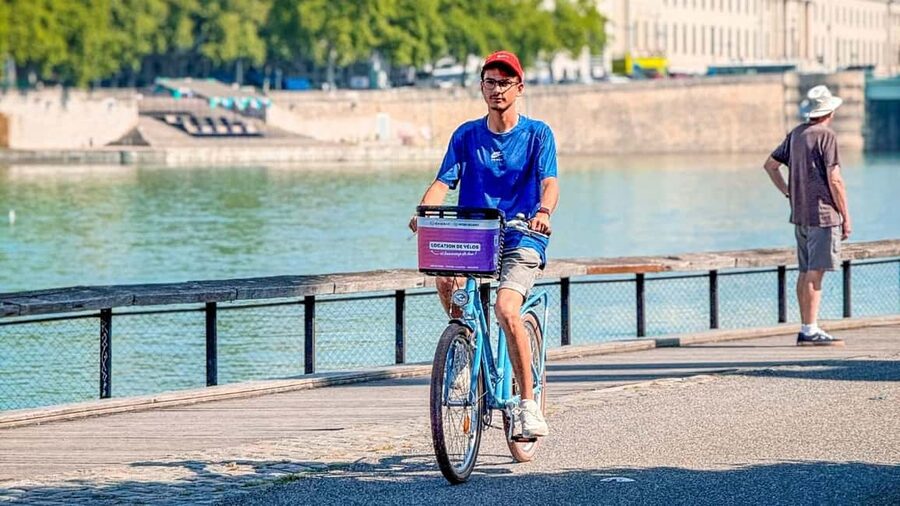 Lyon: Guided City Bike Tour - Rhône River Banks and the Rhône-Soaked Sides of Lyon