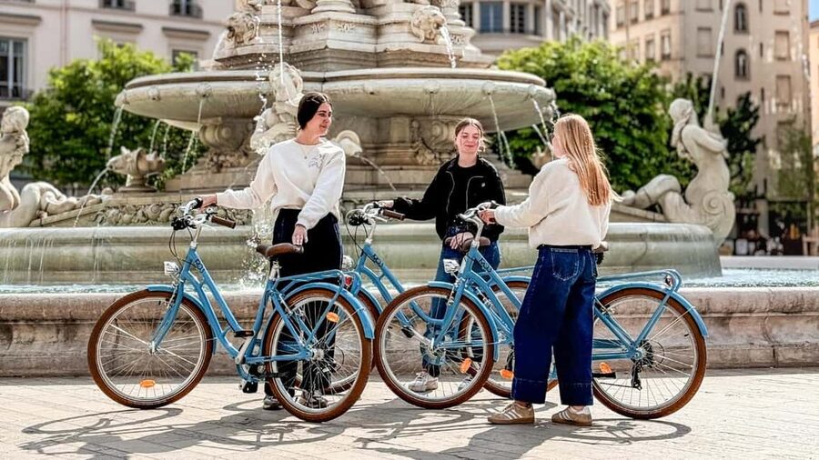 Lyon: Guided City Bike Tour - Starting at 7 Quai Romain Rolland: Bikes, Training, and Flow
