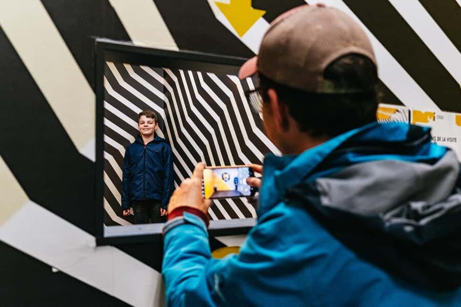 Lyon: Musée de l’illusion Entrance Ticket - The science behind illusions: learning what your brain is doing
