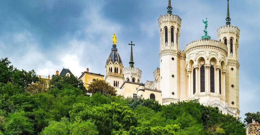 Lyon: Old District Private Guided Walking Tour - Key points worth your attention