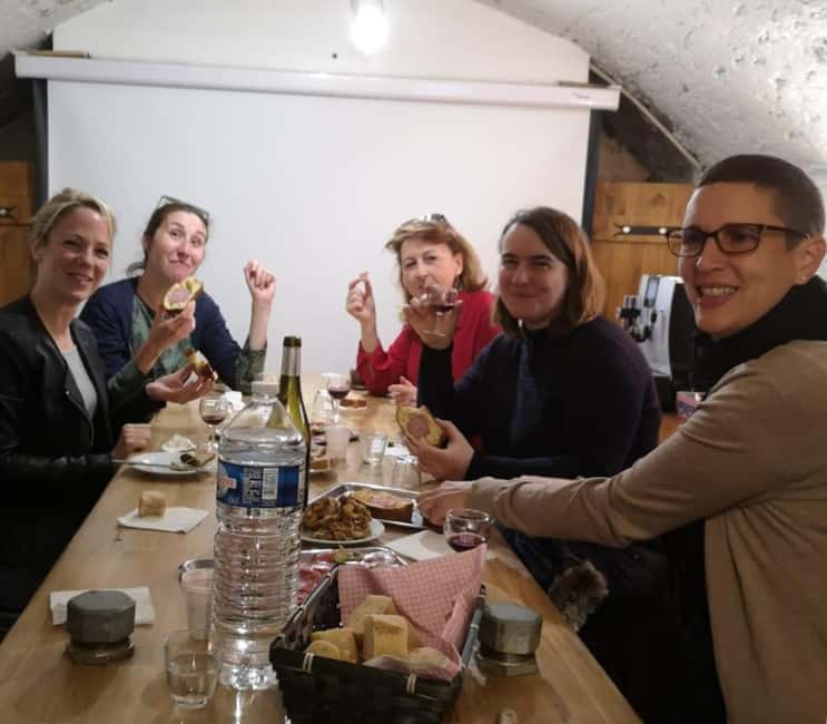 Lyon: Old Town Food Tour with 6 French Food Tastings & Wine - Canut breakfast tasting: the silk-worker flavor story