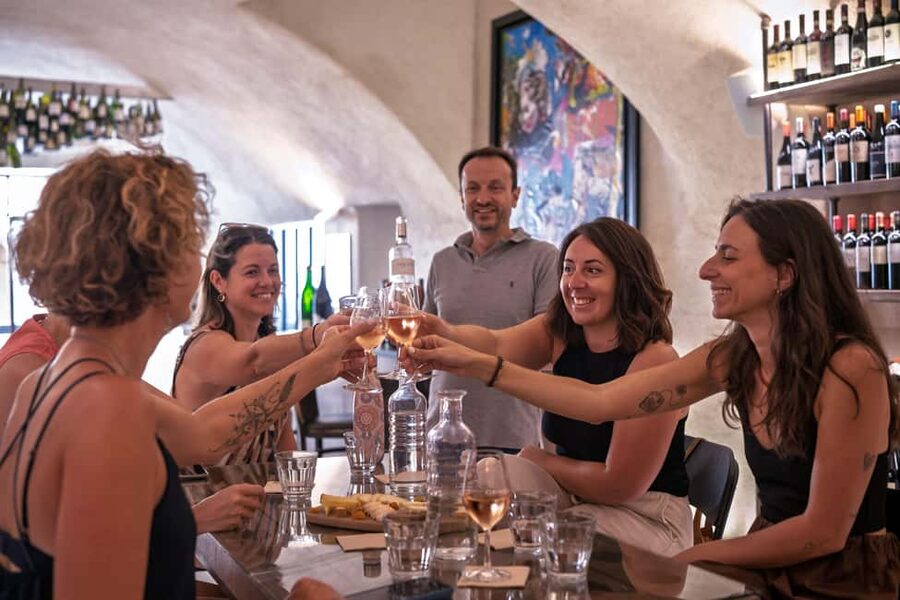 Lyon Sunset Food Tour: Full Meal of Lyon’s Best Bites - Place Saint-Jean to Les traboules: the walk that sets up your appetite
