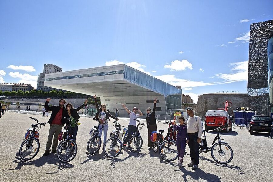 Marseille: City Highlights Guided Half-Day E-Bike Tour - A 4-hour Marseille plan that fits your first visit