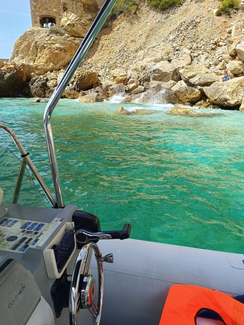 Marseille: Côte Bleue Calanques Boat Tour with Swimming - Calanque de la Madrague: boat-in cave time in intense blue water