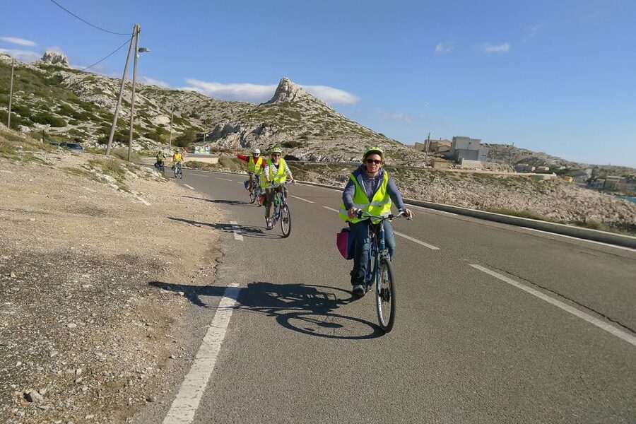 Marseille: Full-Day Guided E-Bike Coast & Calanques Tour - Why Marseille and the Calanques work best as a 6-hour e-bike day