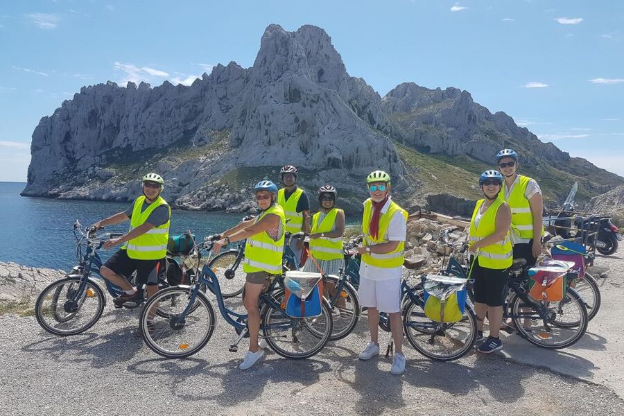 Marseille: Full-Day Guided E-Bike Coast & Calanques Tour - The guide makes or breaks the day, and here that’s a strength