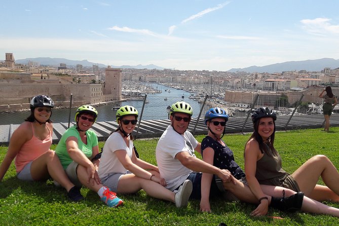 Marseille Grand E-Bike Tour : "le tour du Fada" - Corniche Kennedy, Vallon des Auffes, and seaside photo breaks