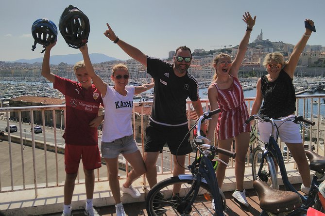 Marseille Grand E-Bike Tour : "le tour du Fada" - Le Panier: old lanes, laundry lines, and a slow look at Marseille’s oldest quarter