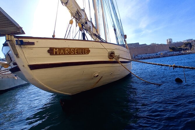 Marseille Guided Tour for 4 Hours with a Bilingual Local Guide - Cathédrale de la Major and Le Panier: get your bearings fast