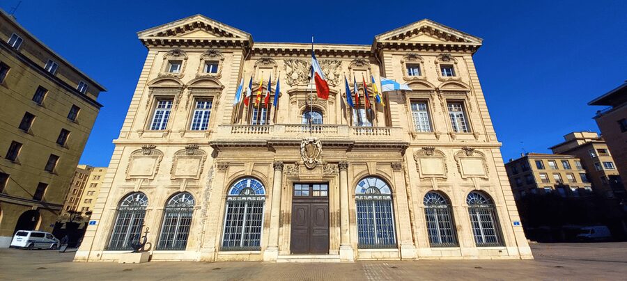 Marseille: Half-Day City Highlights Guided Walking Tour - Ferry ride, steps, and pacing: how the walking really feels