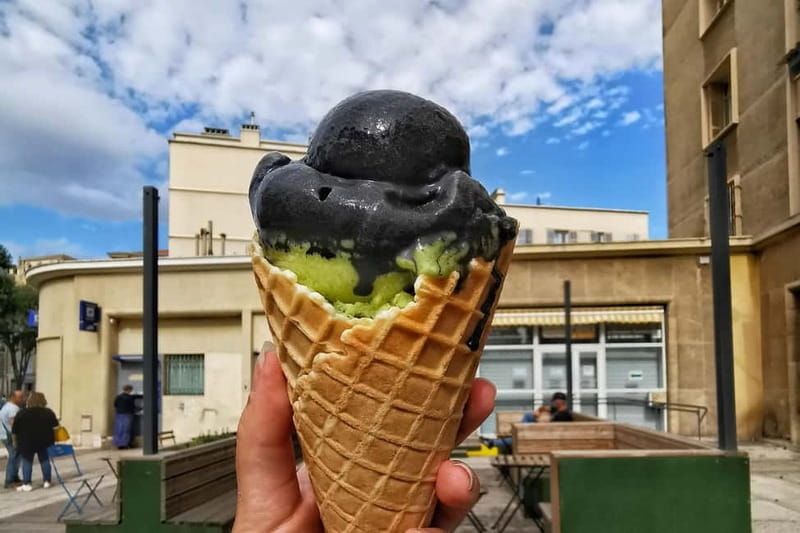 Marseille: No-Diet Club Local Food Tasting and Walking Tour - Starting at Calissons du Roy René: how you get oriented fast