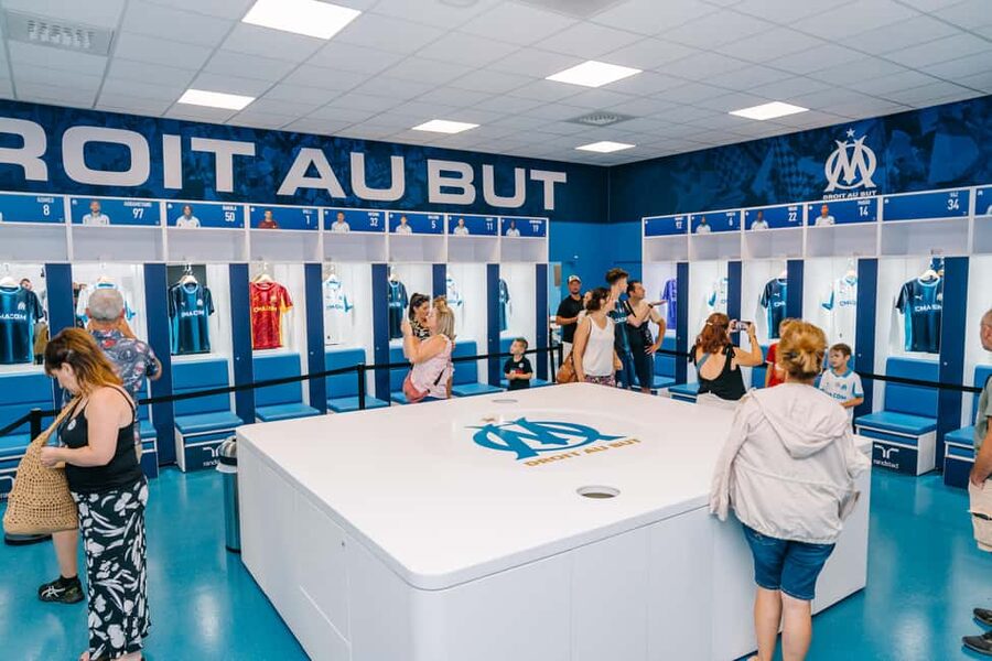Marseille: OM Stadium Access at the Orange Velodrome - Trophy time: Frances only Champions League trophy