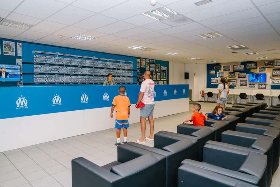Marseille: OM Stadium Access at the Orange Velodrome - Rules inside Orange Vélodrome: the stuff to respect