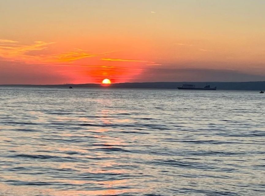 Marseille: Sunset Boat Cruise with Rosé Wine & Snacks - Frioul Archipelago anchoring: the swim stop that changes the whole trip