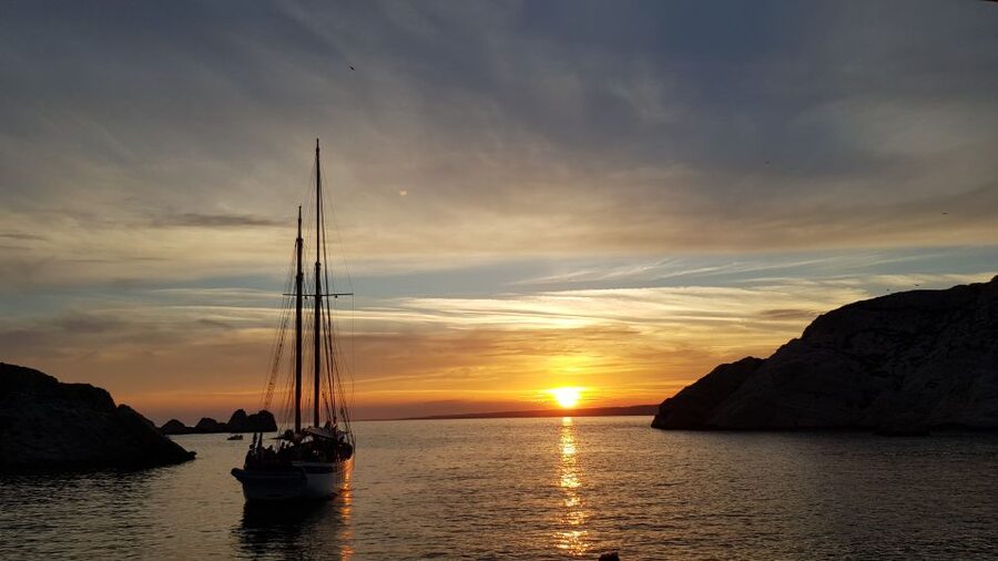 Marseille: Sunset Sailing Cruise with Dinner and Wine - Key things I’d mark on your map