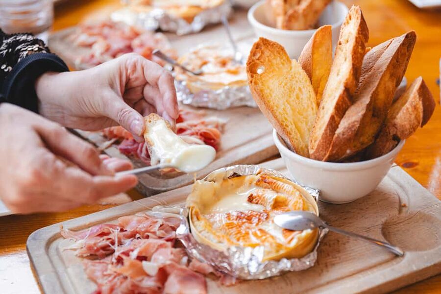 Marseille: Walking Food Tour with Full Meal - Key things to love about this Marseille full-meal food tour