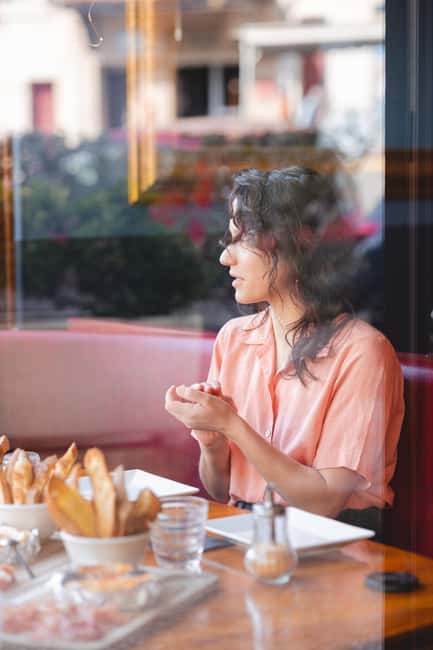 Marseille: Walking Food Tour with Full Meal - A walking food tour that actually feels like lunch