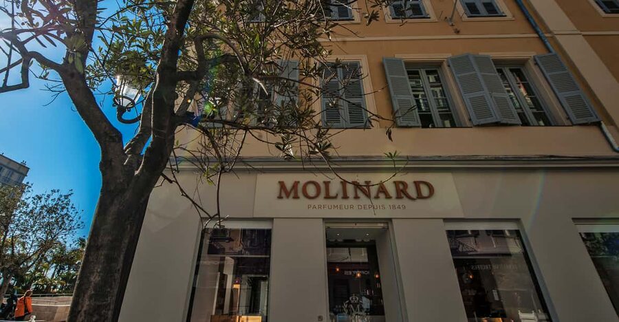Molinard Parfums Nice: Discovery Perfume Workshop - Choosing from 40 essences: how the pros help you pick your direction