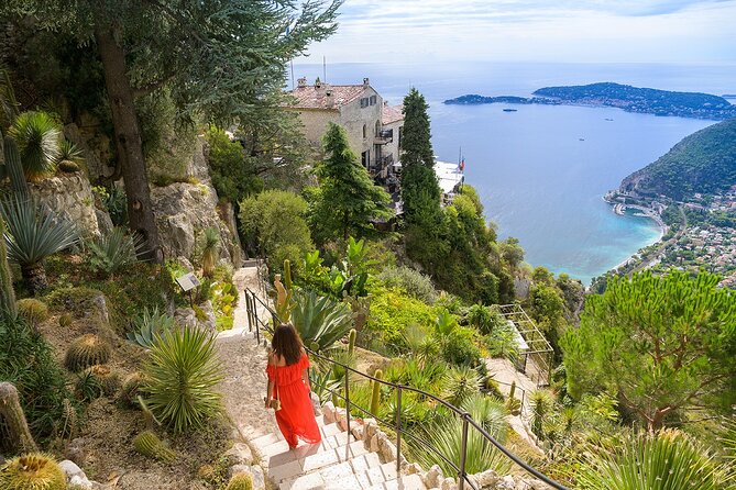 Monaco, Monte-Carlo and Eze Village Small Group Half-Day Tour - First Stops Over Villefranche-sur-Mer and Cap Ferrat
