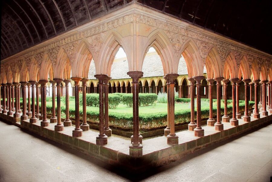 Mont Saint-Michel: Entry Ticket to Mont-Saint-Michel Abbey - From drop-off to abbey doors: what to expect when you arrive