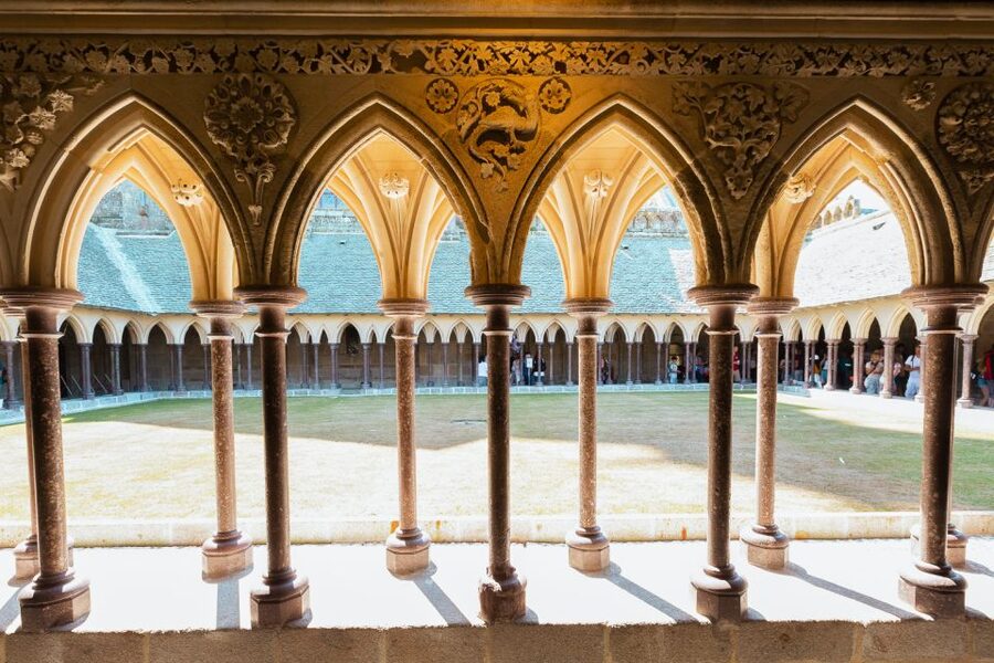 Mont Saint-Michel: Entry Ticket to Mont-Saint-Michel Abbey - Inside the abbey: how the self-guided visit really works