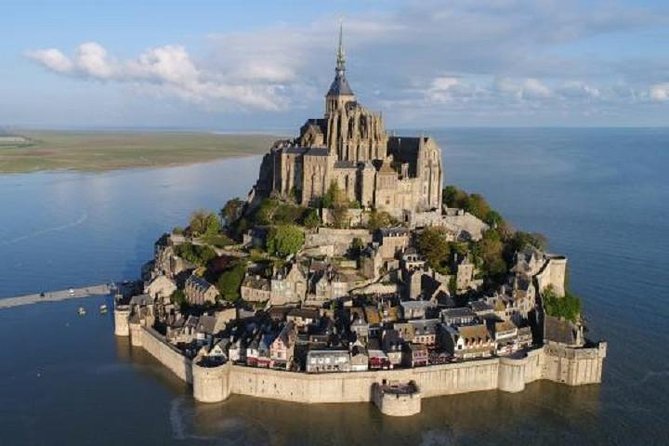 Mont Saint-Michel Small-Group Tour from Paris with Abbey Ticket - The 7:15 am minivan ride: comfort and sanity for a long day