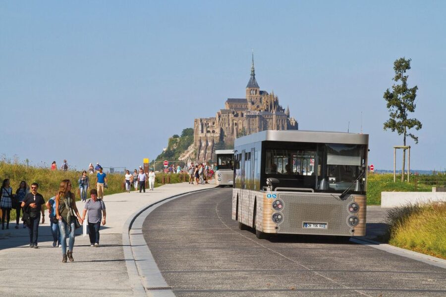 Mont Saint Michel: Walking Tour & Optional Abbey Ticket - Ramparts and Bay Panoramas: Where the Photos Actually Work