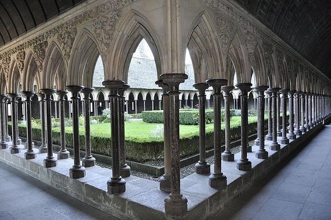 Mont St Michel Full Day Tour with a National Guide from Bayeux - Abbaye du Mont-Saint-Michel: Tickets Included and a Guide Who Points Out What Counts