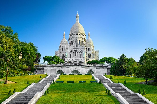 Montmartre District Walking Tour in Paris - Au Lapin Agile: cabaret culture and Picasso’s food-for-art idea