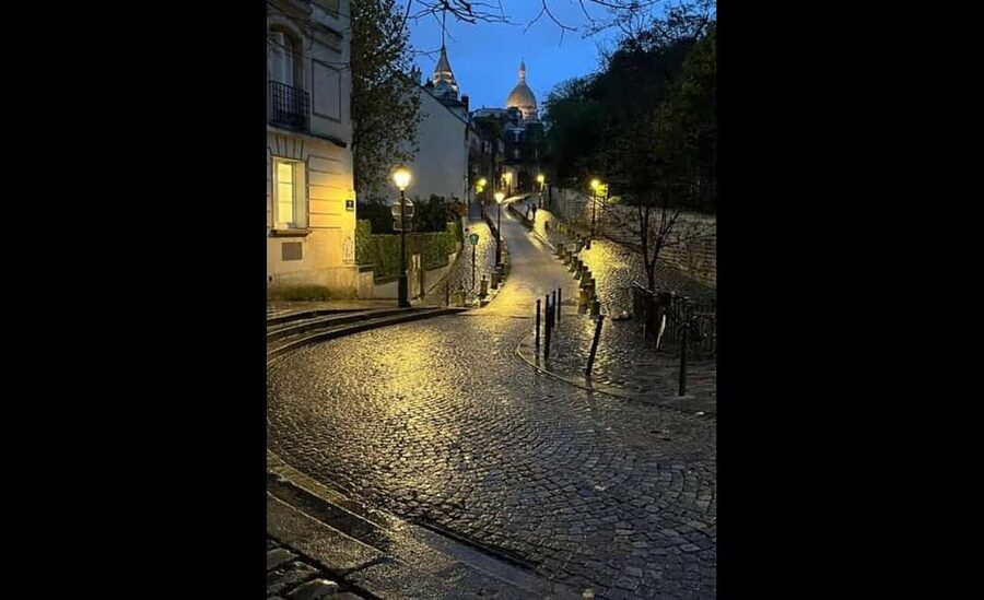 Montmartre for Art Lovers - Walking tour with Expert Guide - Getting Oriented: Where You Meet and How the Tour Flows