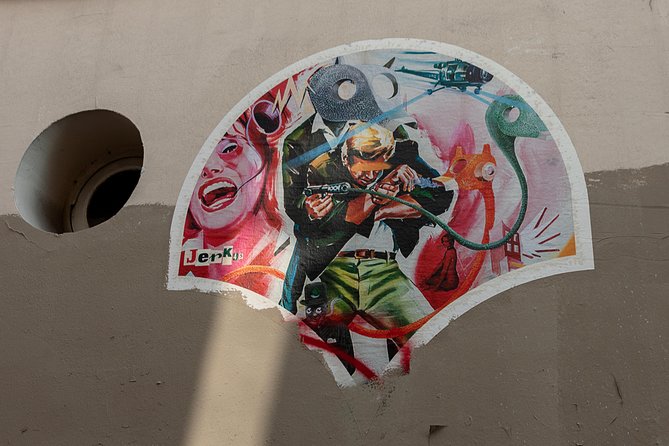 Montmartre Street Art Tour with an Artist - Tour at a glance: timing, group size, and where you meet