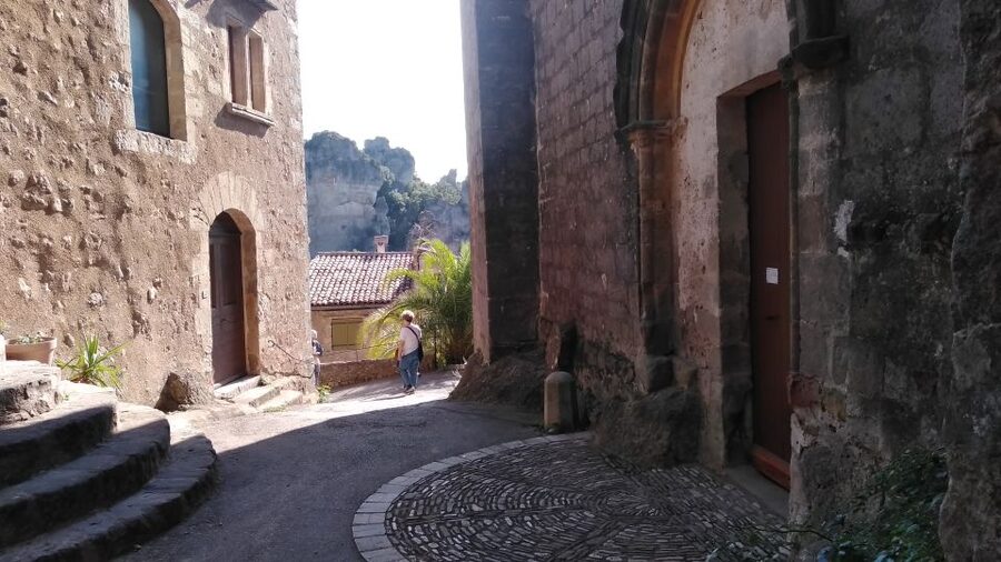 Montpellier: St. Guilhem le Désert and Moureze Day-Trip - Who This Tour Suits Best, and Who Should Skip It