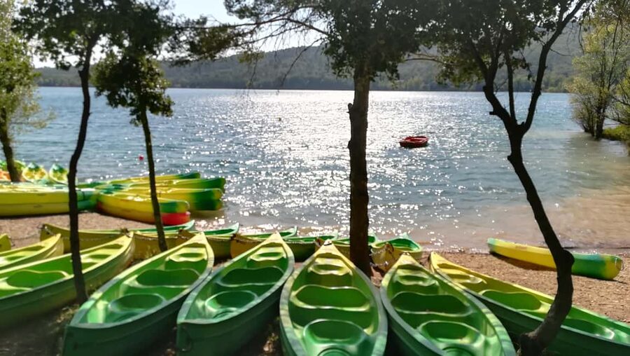 Montpezat: Canoe and kayak rental in the Verdon Gorges - Who this Montpezat canoe and kayak rental fits best