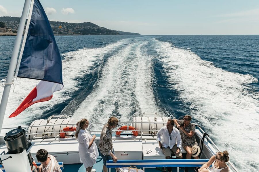 Nice: 1-Hour Sightseeing Cruise to Villefranche Bay - Coming back through Baie des Anges for the Promenade des Anglais view