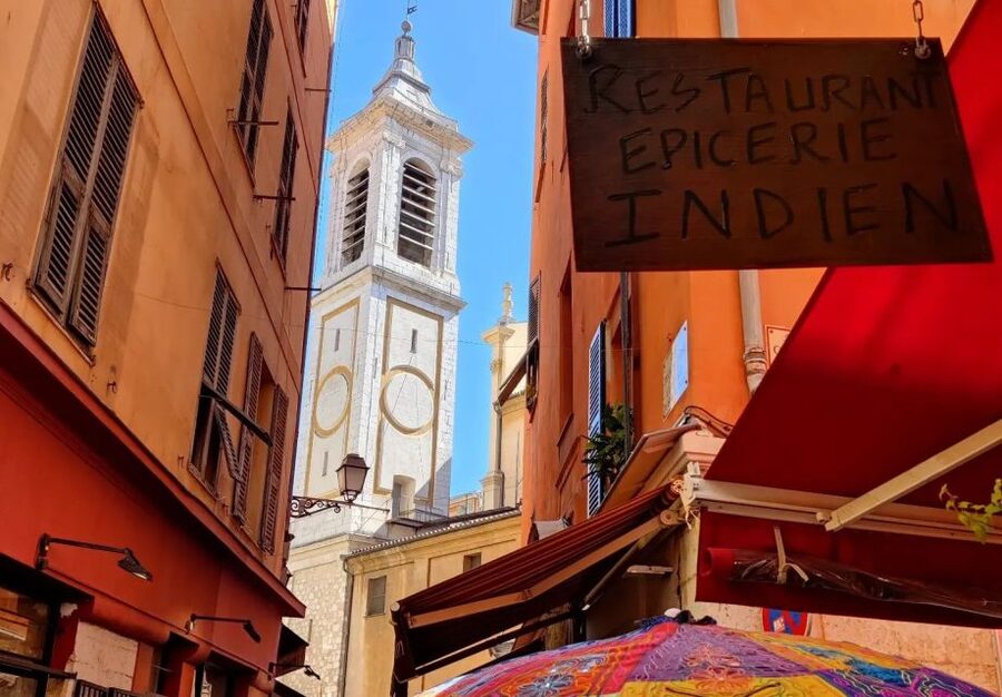 Nice: Sightseeing Walking Tour with certified tour guide - Cours Saleya and the Big Cluster of Churches