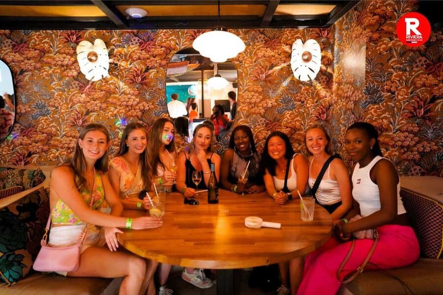 Nice: Ultimate Party Bar Crawl Free Shots & VIP Club Entry - The VIP fast-track club entry, and what it is good for