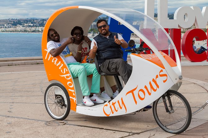 Nice: Visit of Nice by electrically assisted bike taxi 1 hour. - Palais de Justice: the contrast between old and modern Nice