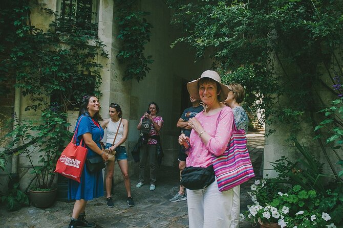 Night Out in Paris: Boho Vibes & City Lights - Key highlights you should care about