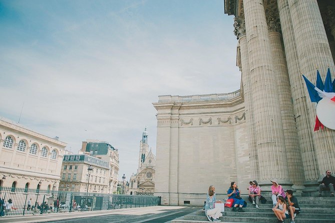 Night Out in Paris: Boho Vibes & City Lights - Stop 1 to 3: the Latin Quarter gets its voice at night