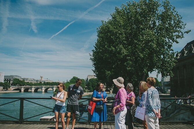 Night Out in Paris: Boho Vibes & City Lights - Who this tour suits best, and who might want something else